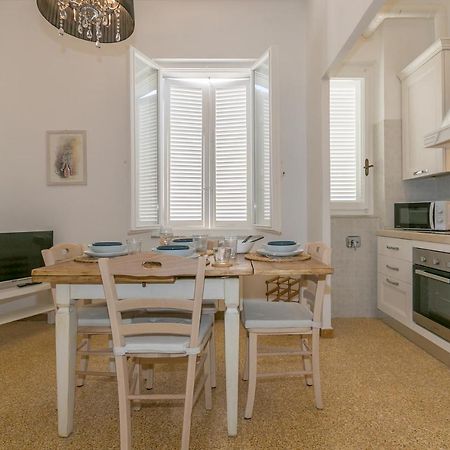 Brezza Marina Apartment Сан-Винченцо Экстерьер фото
