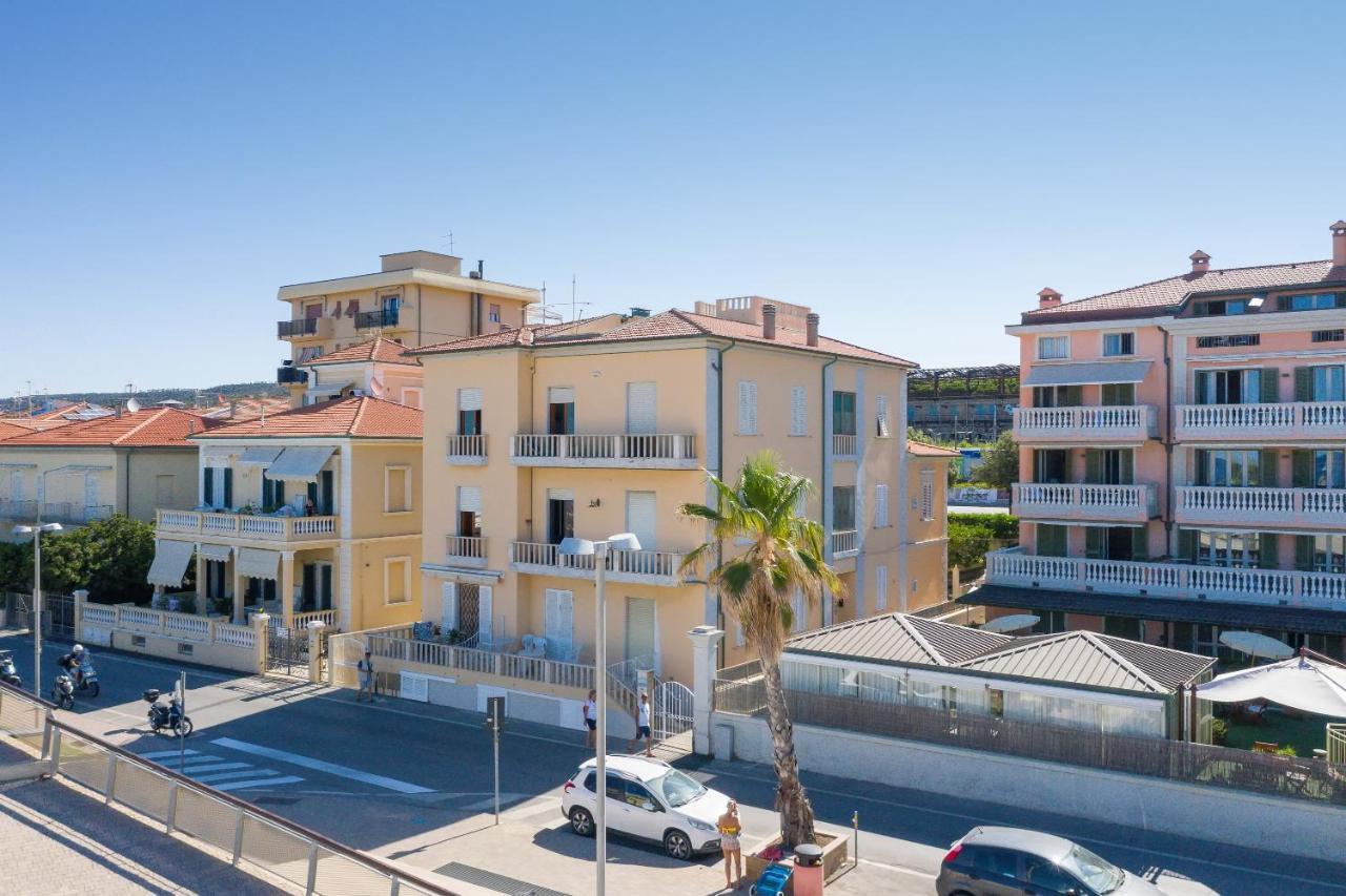 Brezza Marina Apartment Сан-Винченцо Экстерьер фото